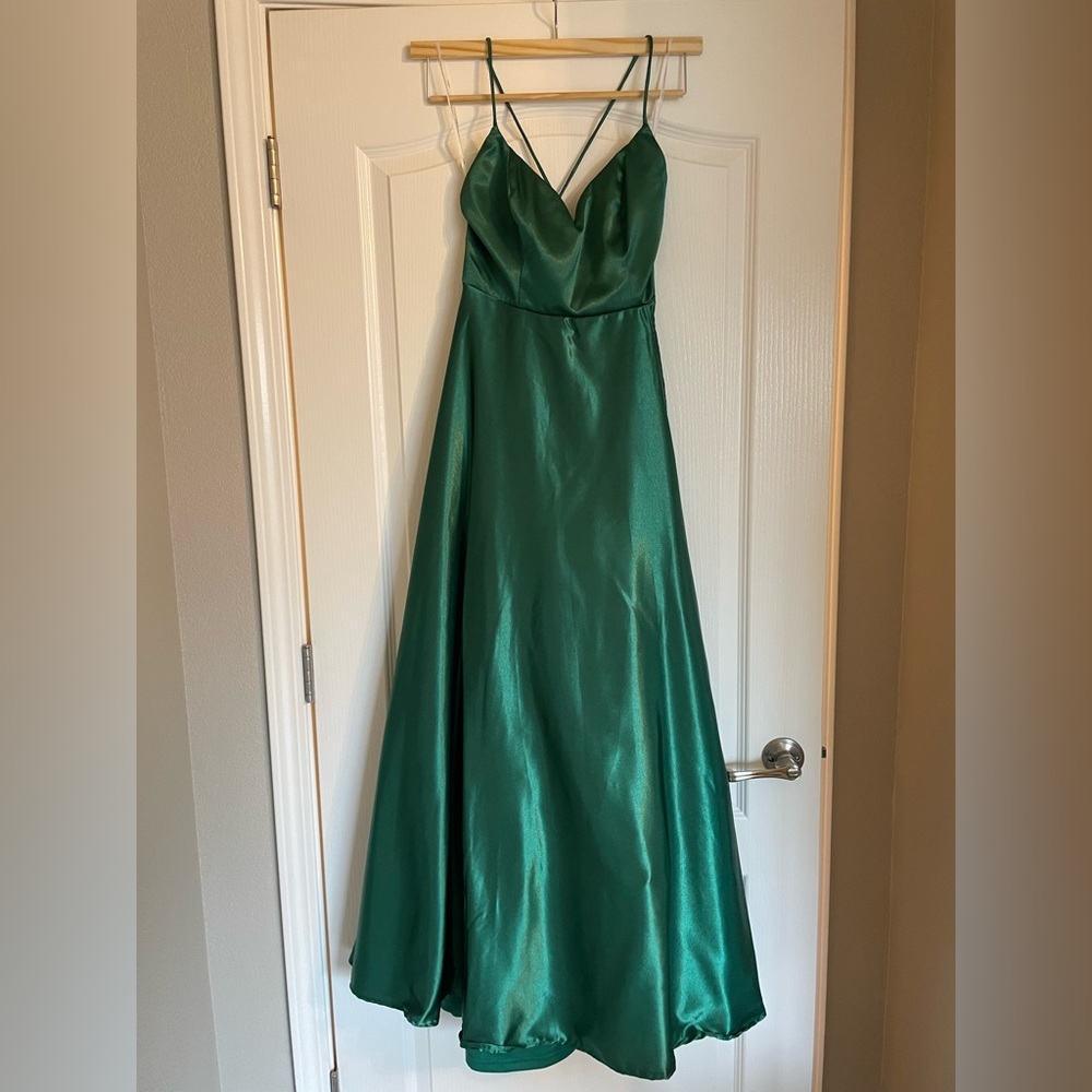 Lulu’s Ballroom Babe Emerald Green Satin Dress
